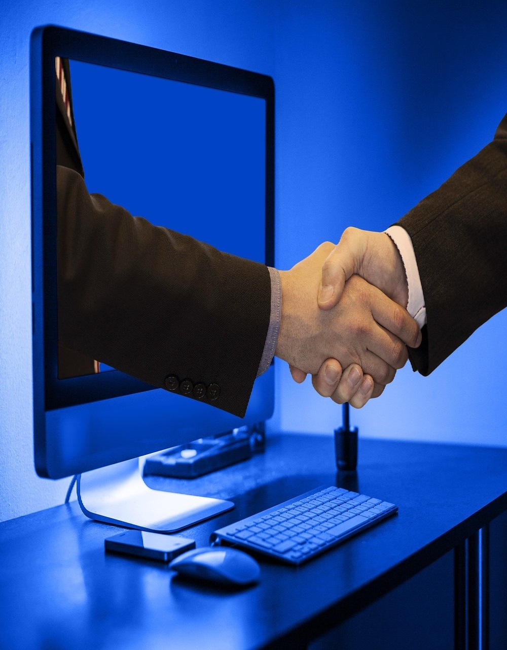 handshake-3962172_1920